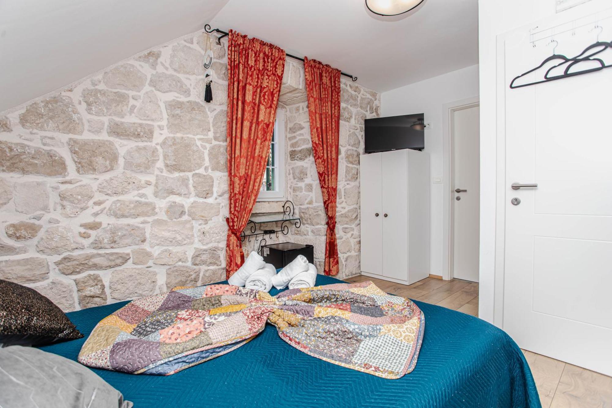 Guesthouse Mimbelli Orebic Ngoại thất bức ảnh